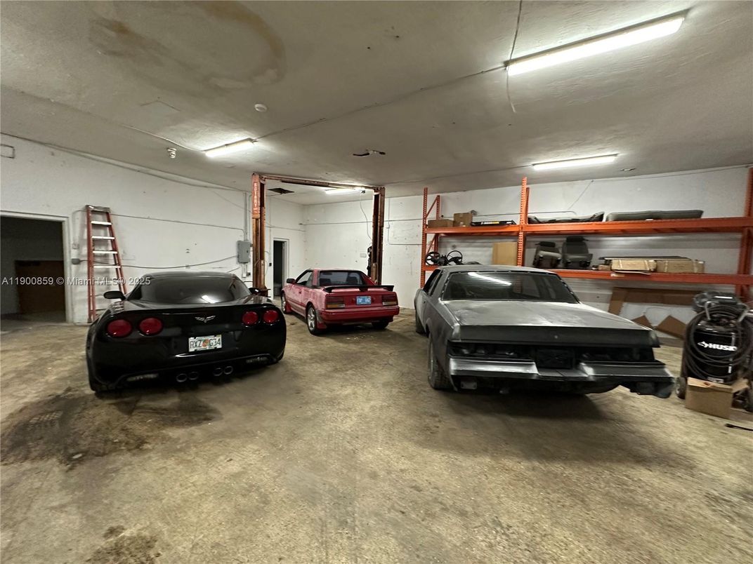 Garage, Interior, Recessed Lighting