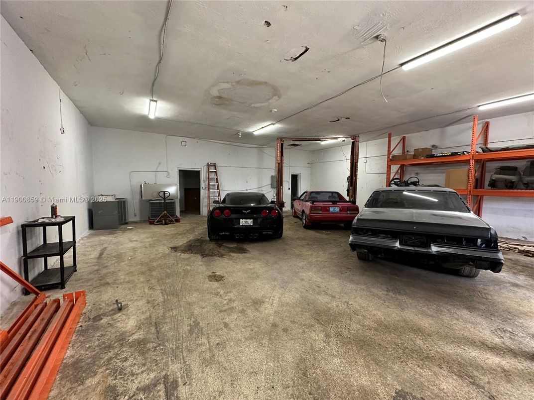 Garage, Interior, Recessed Lighting