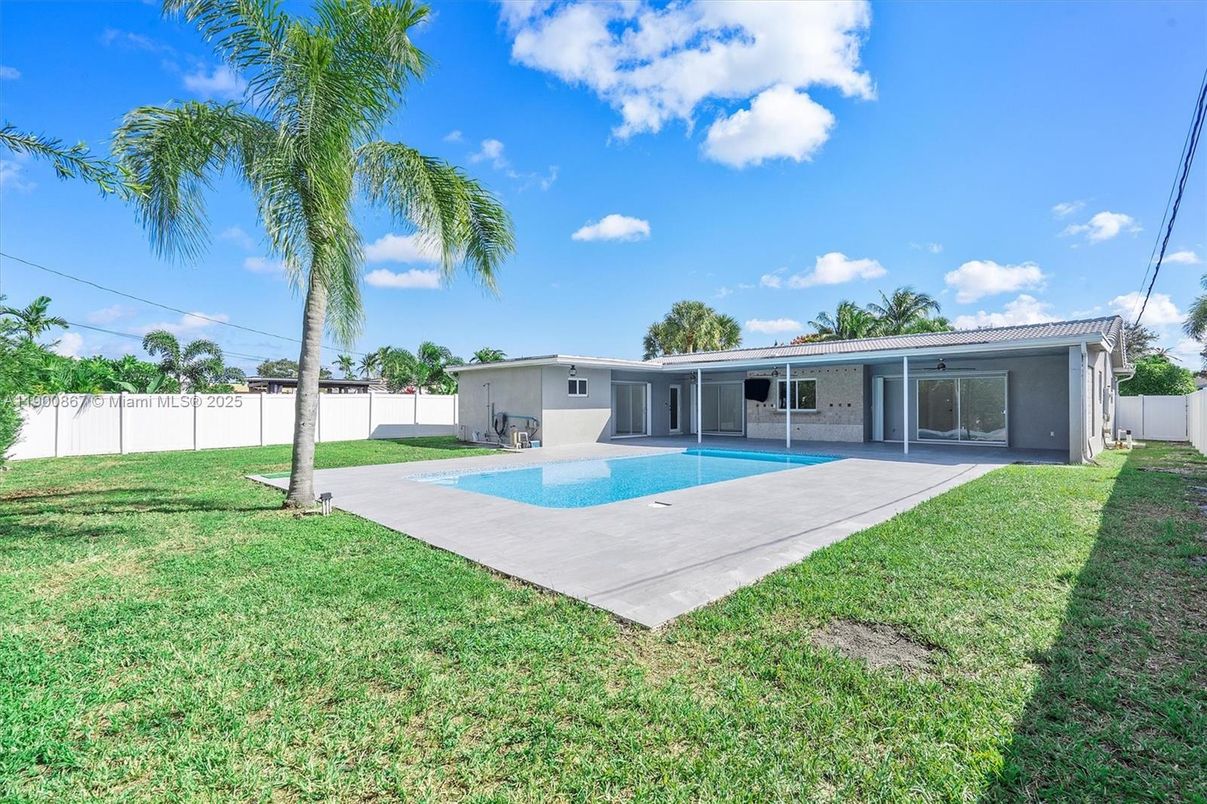 Backyard, Exterior, Pool