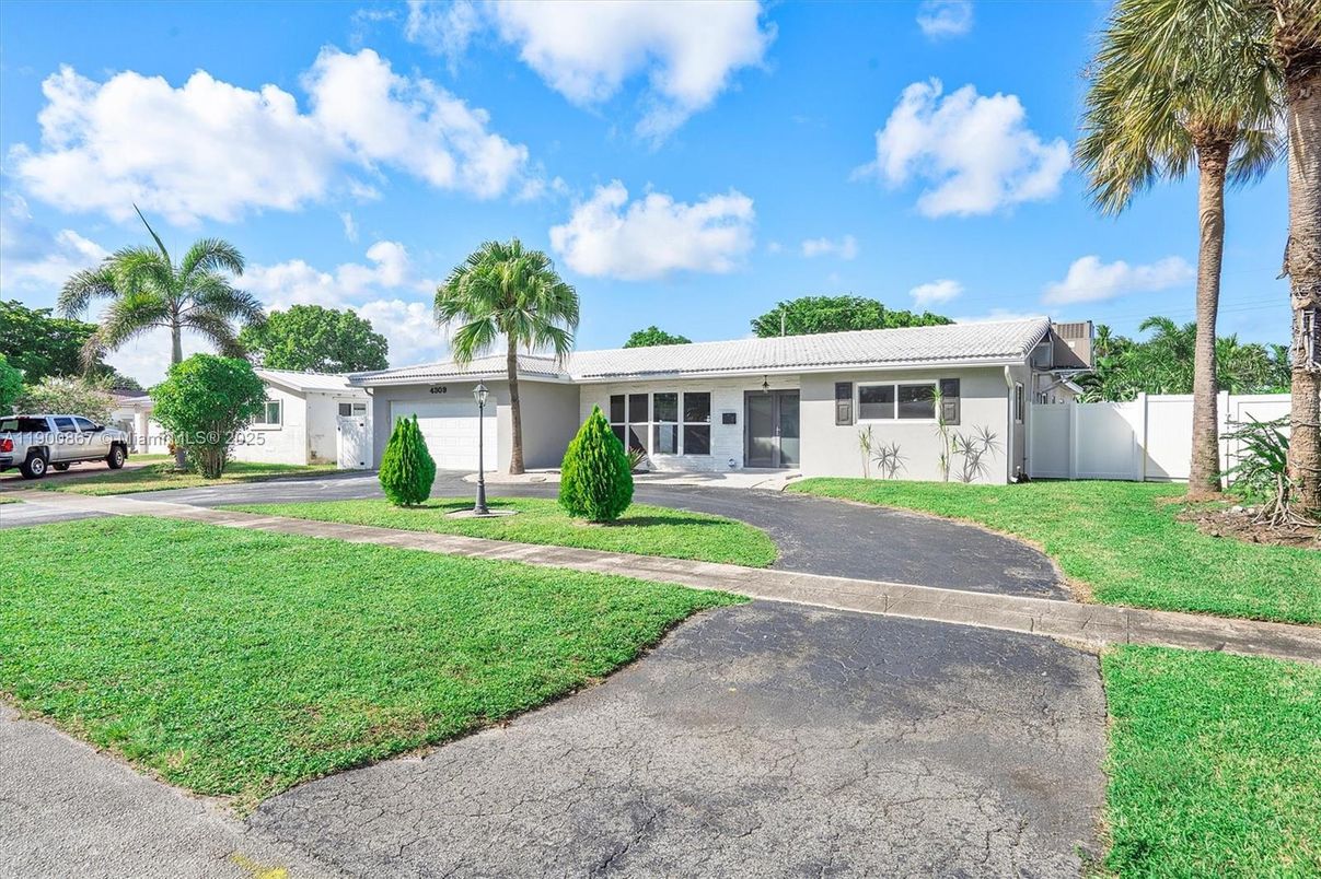Attached, Backyard, Exterior, Facade, Ranch