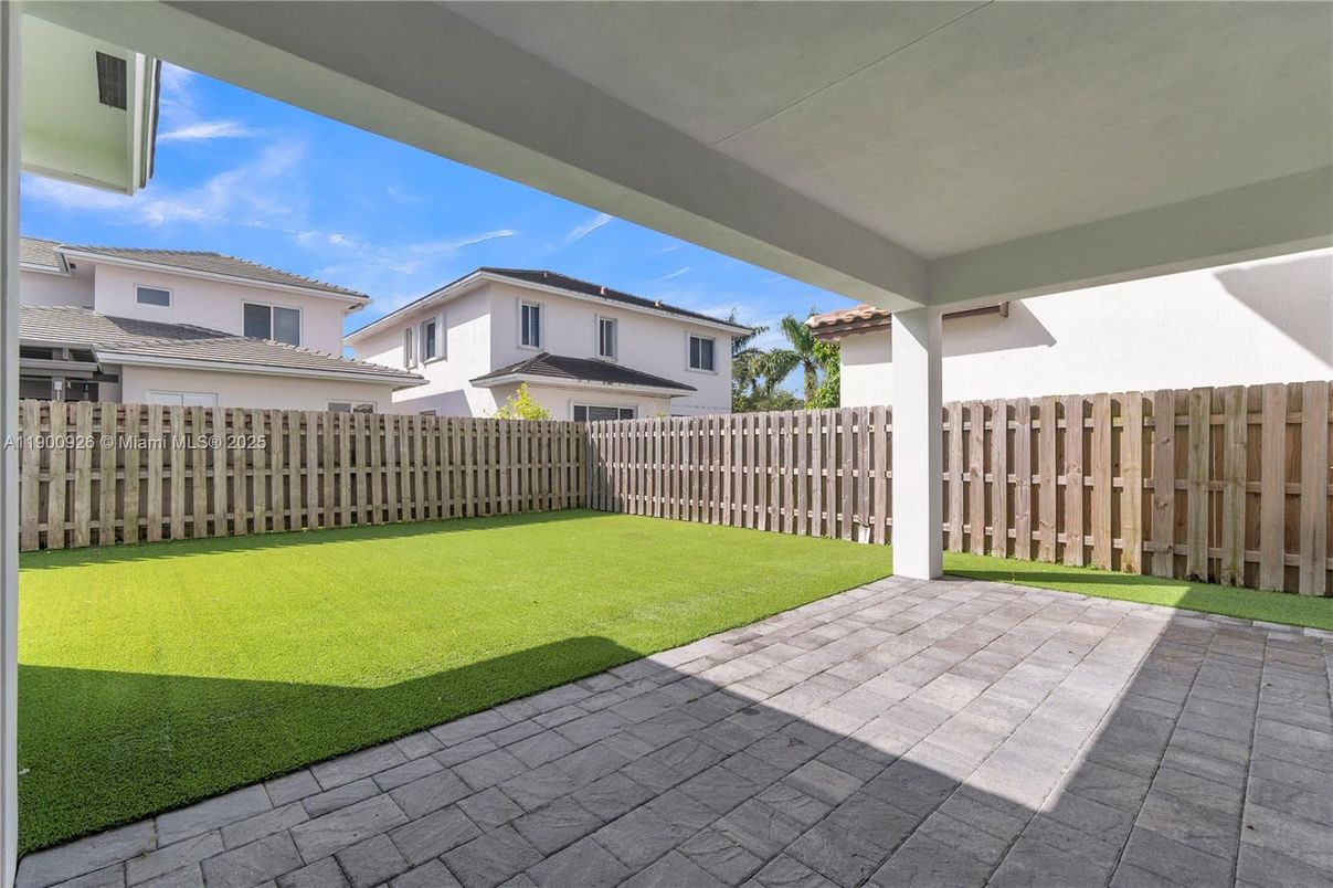 Backyard, Exterior