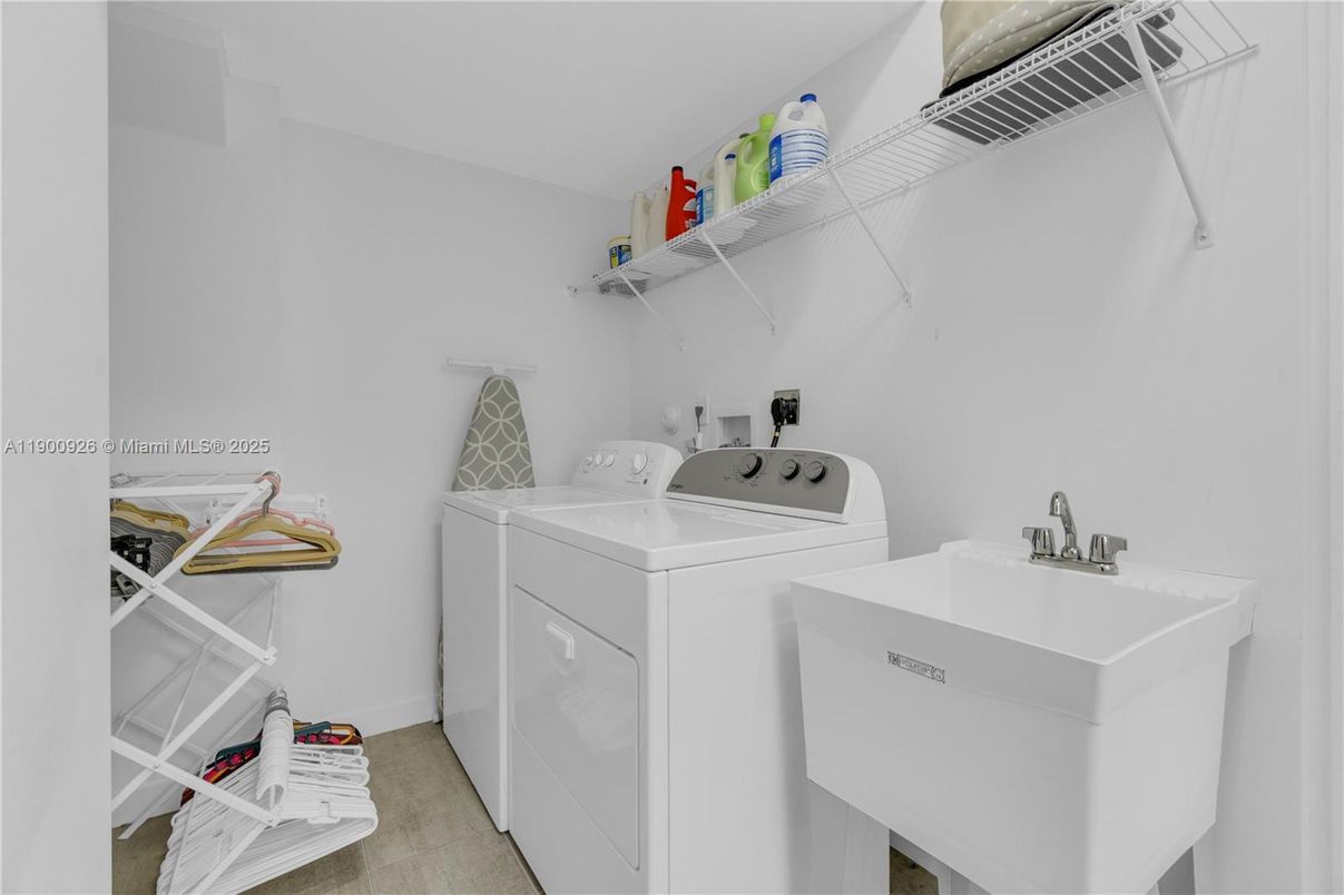 Interior, Washer