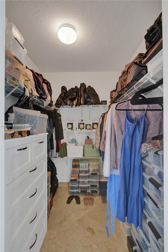 Interior, Walk-in Closets