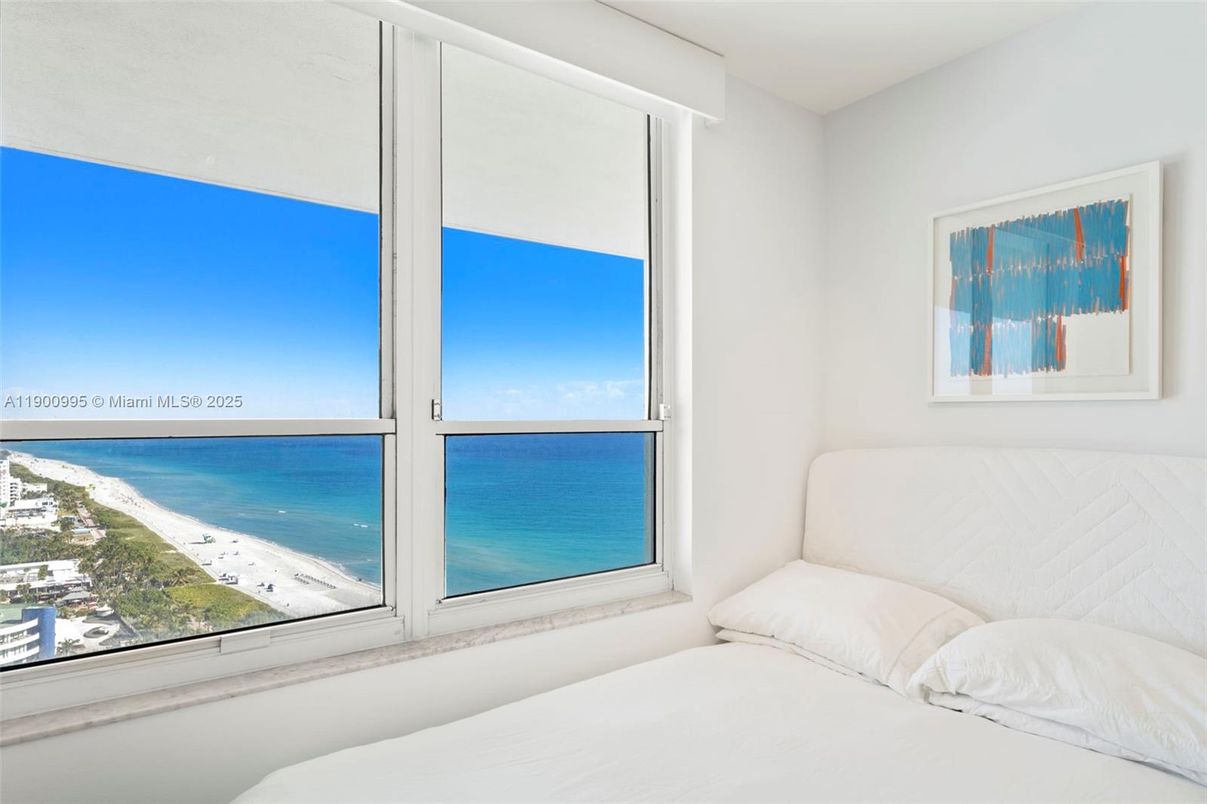 Bedroom, Interior, Water