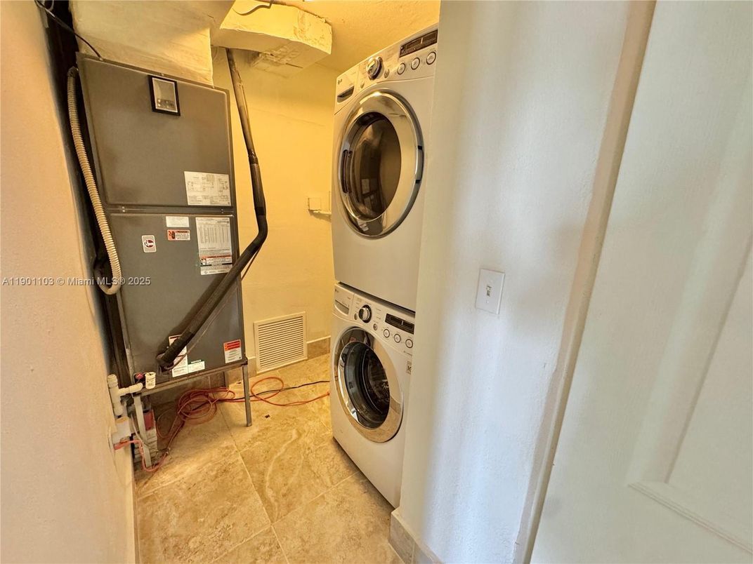 Interior, Utility Closets, Washer