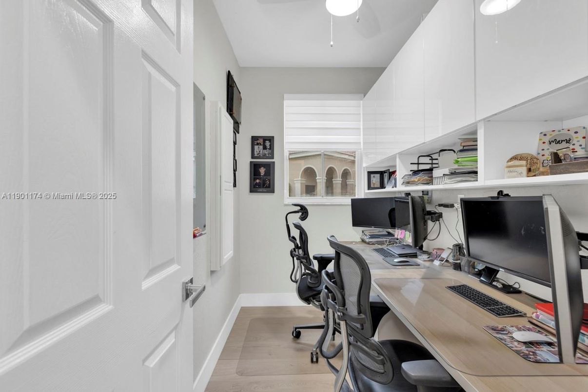 Home Office, Interior, Wood Texture Flooring