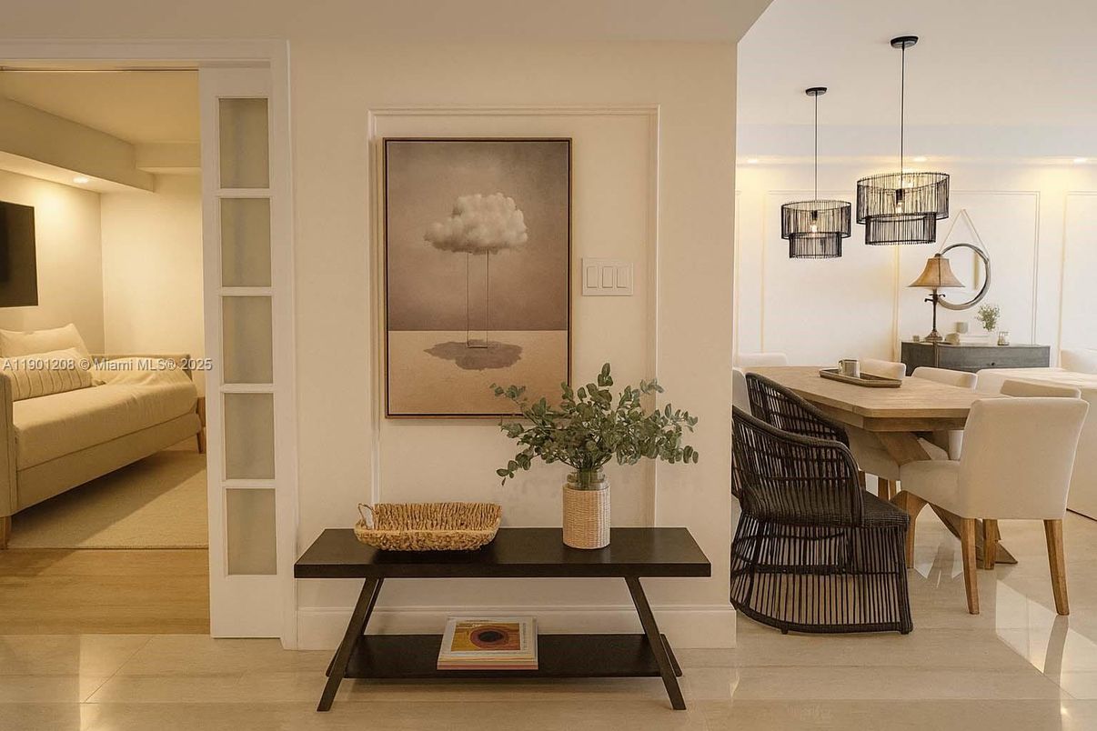 Dining room, Interior, Pendant Lights, Recessed Lighting