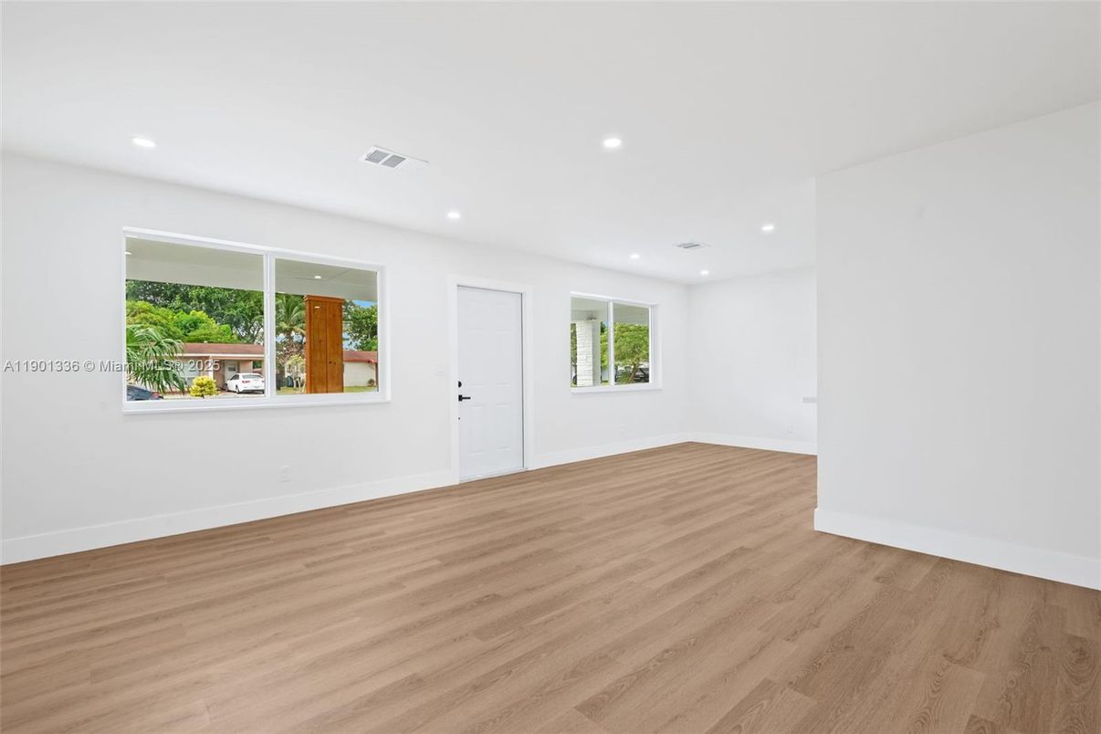 Empty room, Interior, Recessed Lighting, Wood Texture Flooring