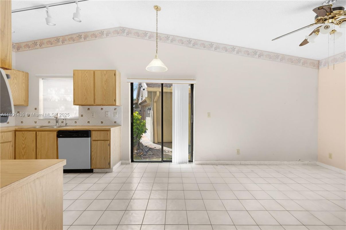 Interior, Kitchen, Pendant Lights