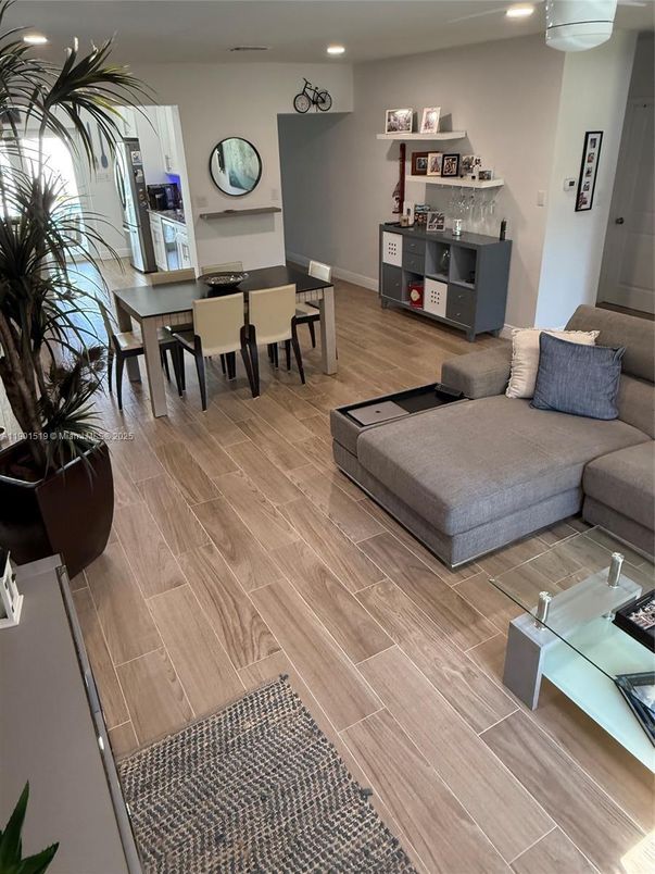 Dining room, Interior, Living room, Recessed Lighting, Wood Texture Flooring