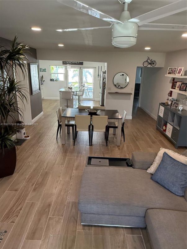 Dining room, Interior, Living room, Recessed Lighting, Wood Texture Flooring