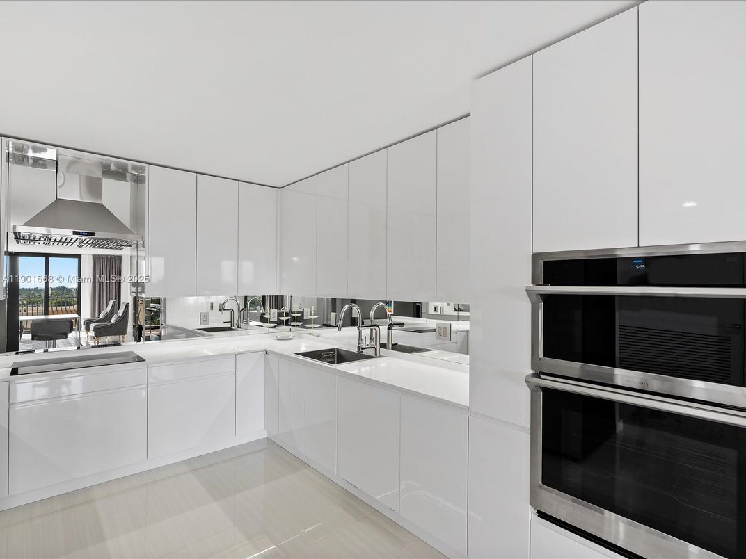 Interior, Kitchen, Stainless Steel Appliances