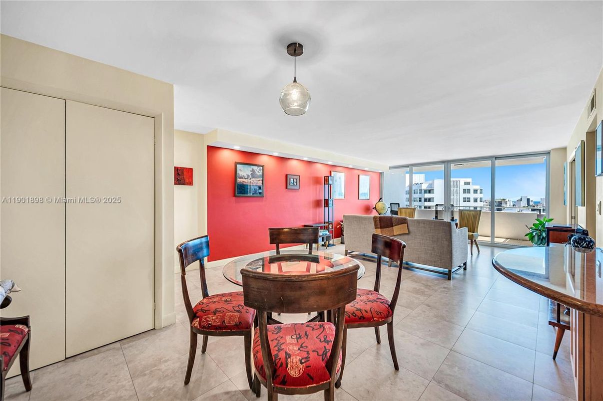 Dining room, Interior, Living room, Pendant Lights