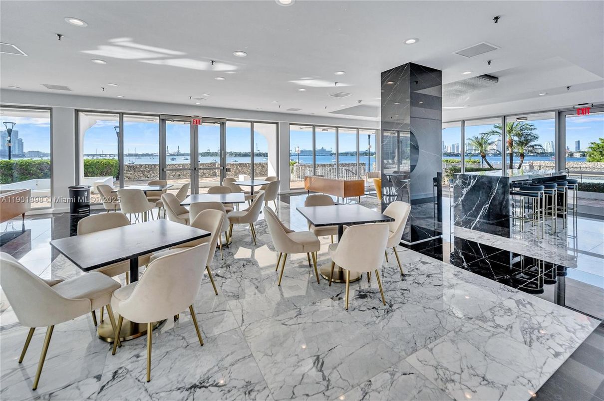 Dining room, Interior, Marble, Recessed Lighting, Water