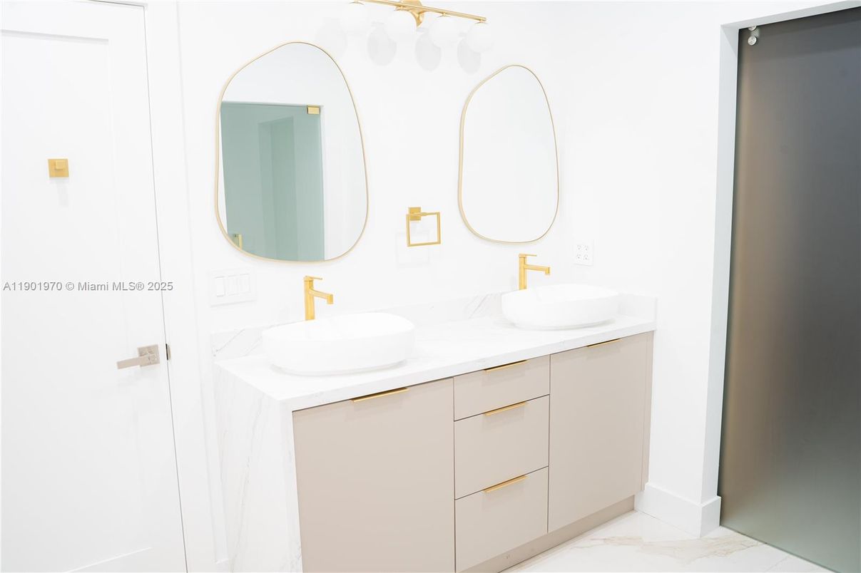 Bathroom, Dual Sink Vanities, Interior, Marble