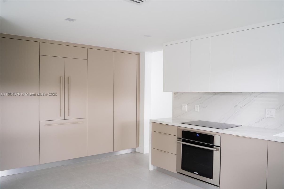 Interior, Kitchen, Marble Walls, Stainless Steel Appliances