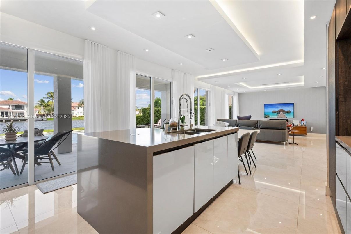 Dining room, Interior, Kitchen, Living room, Recessed Lighting, Water