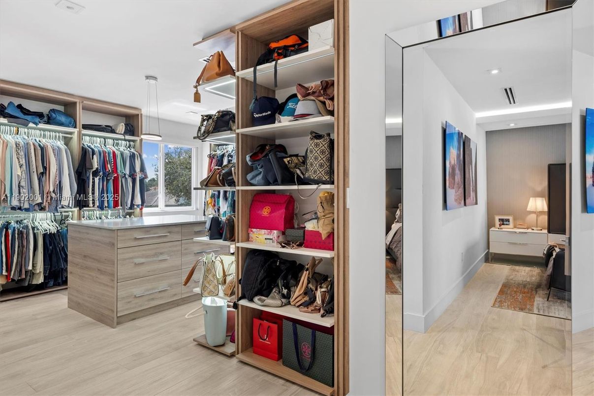 Interior, Recessed Lighting, Walk-in Closets, Wood Texture Flooring