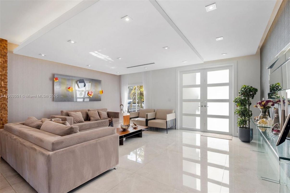 Interior, Living room, Recessed Lighting