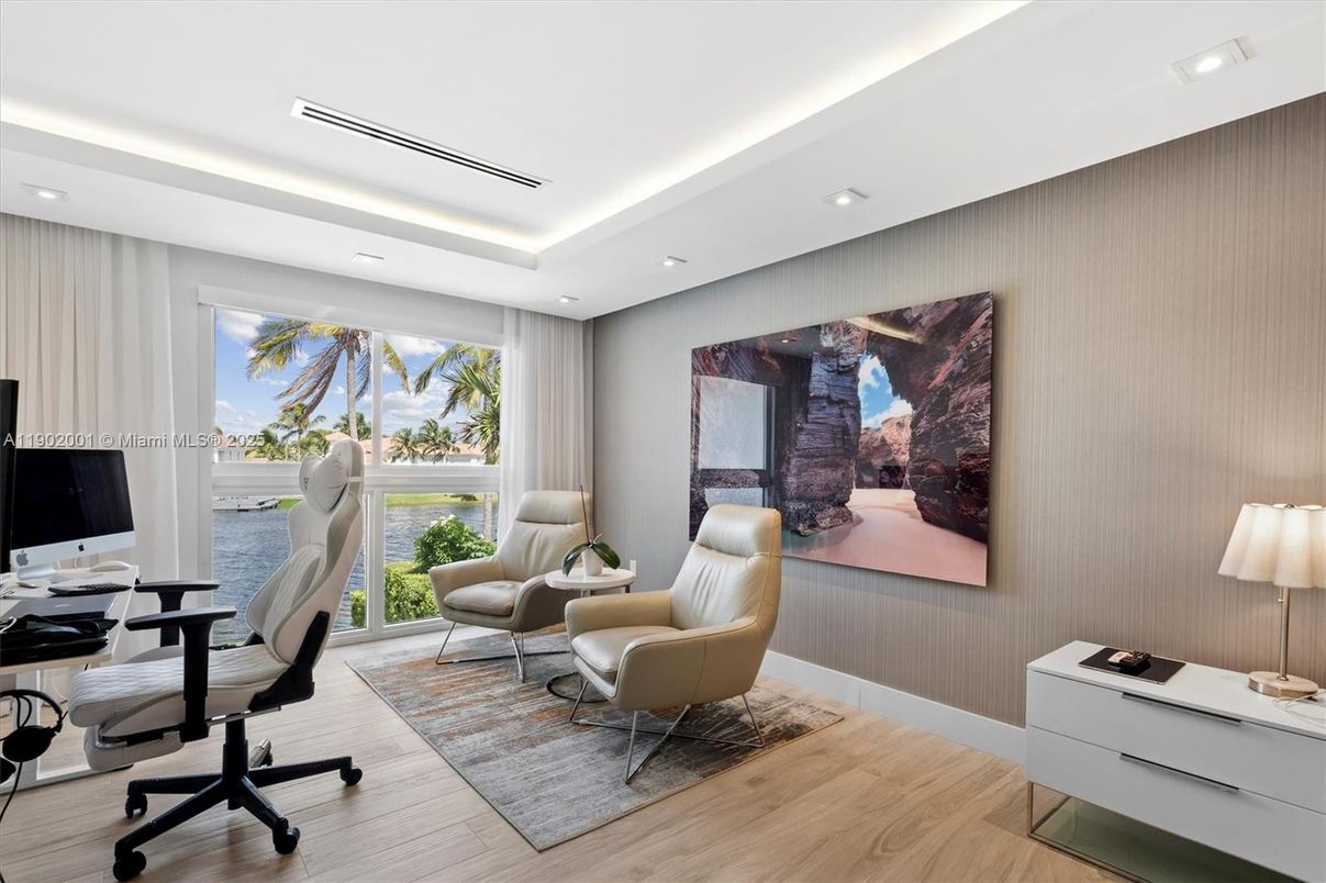 Home Office, Interior, Recessed Lighting, Wood Texture Flooring