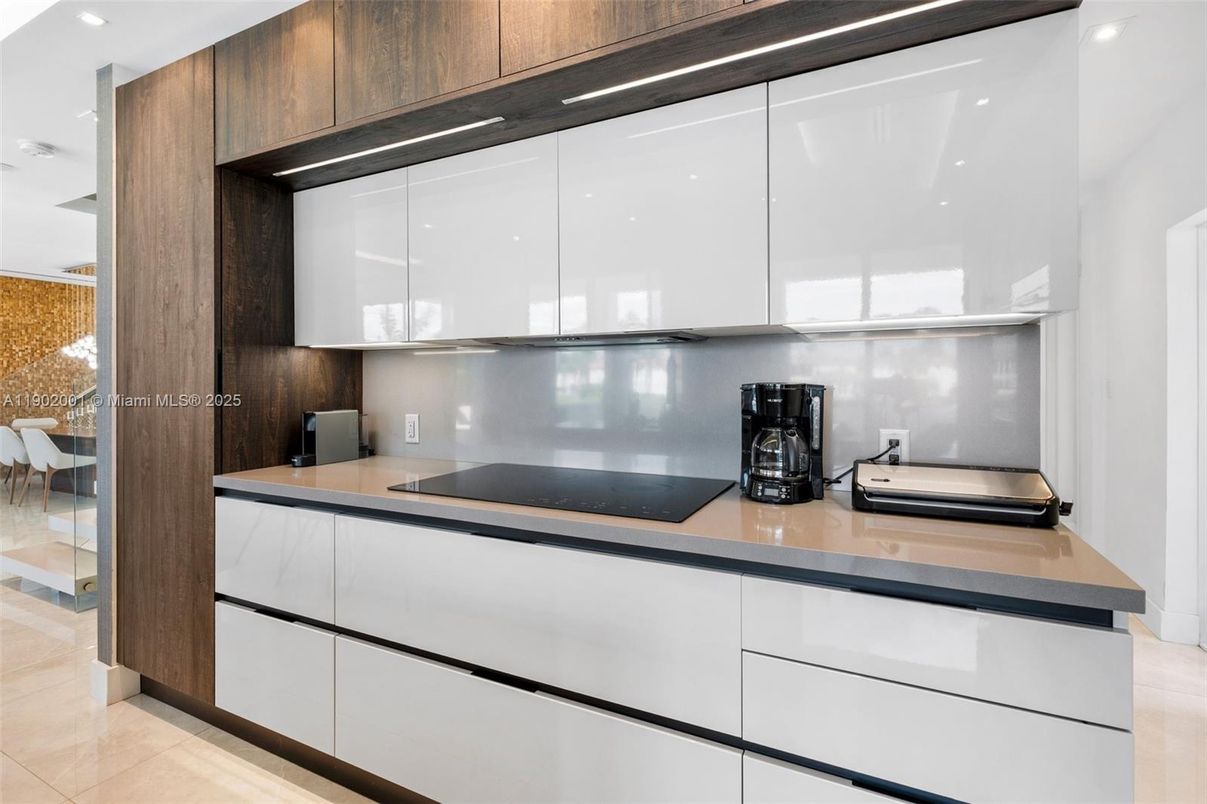 Interior, Kitchen, Recessed Lighting