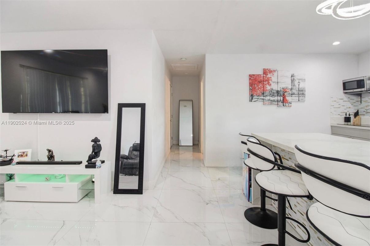 Interior, Marble, Recessed Lighting