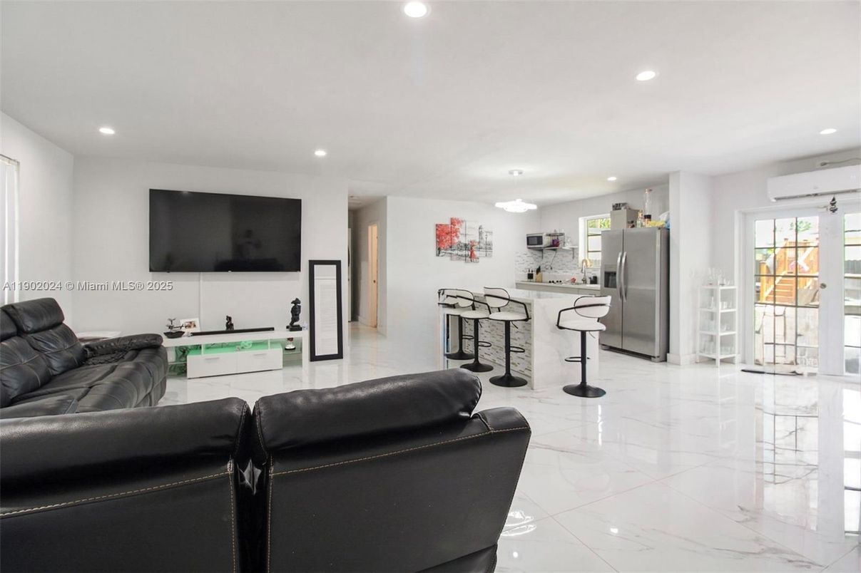 Interior, Kitchen, Living room, Marble, Recessed Lighting