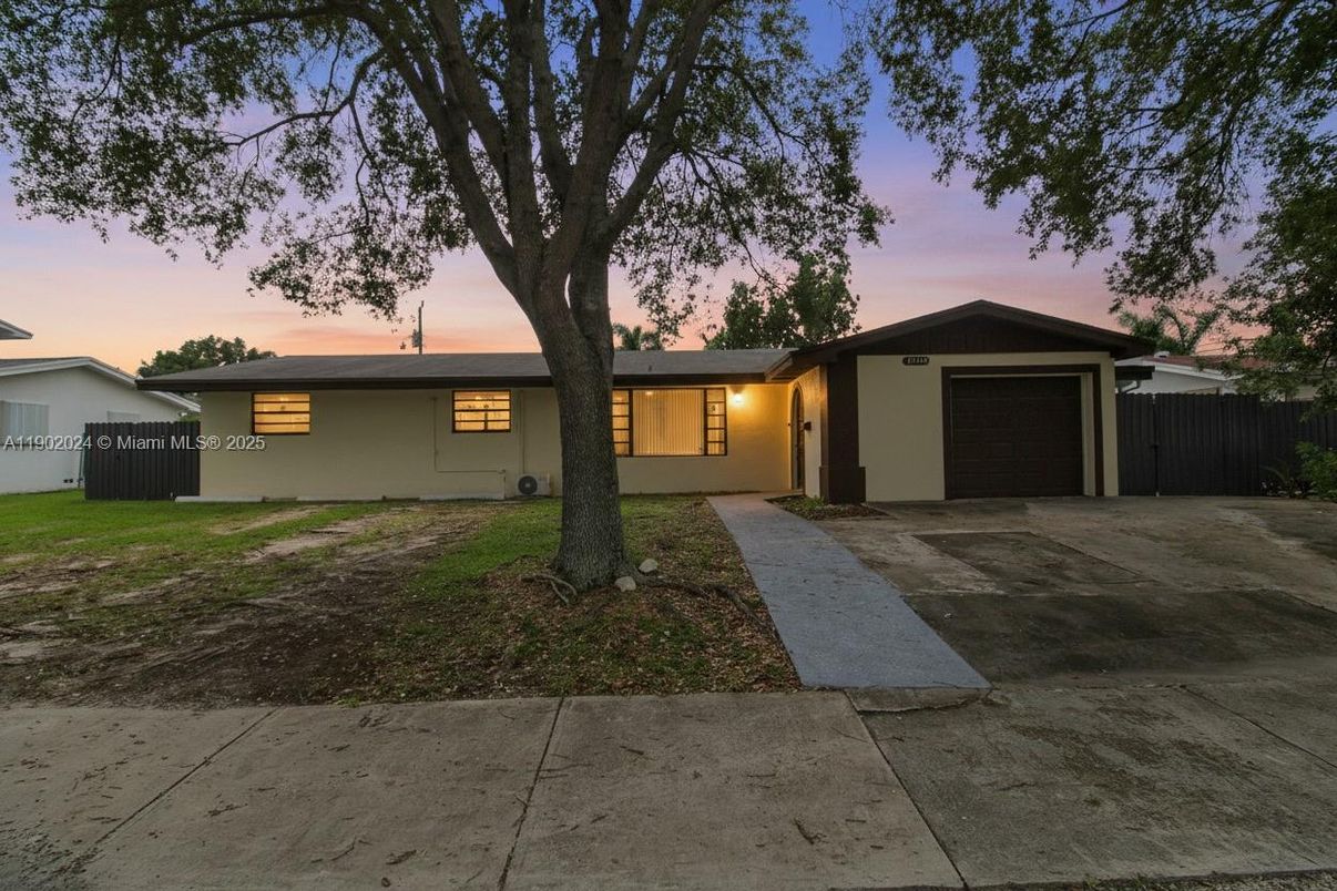 Attached, Backyard, Exterior, Facade, Ranch