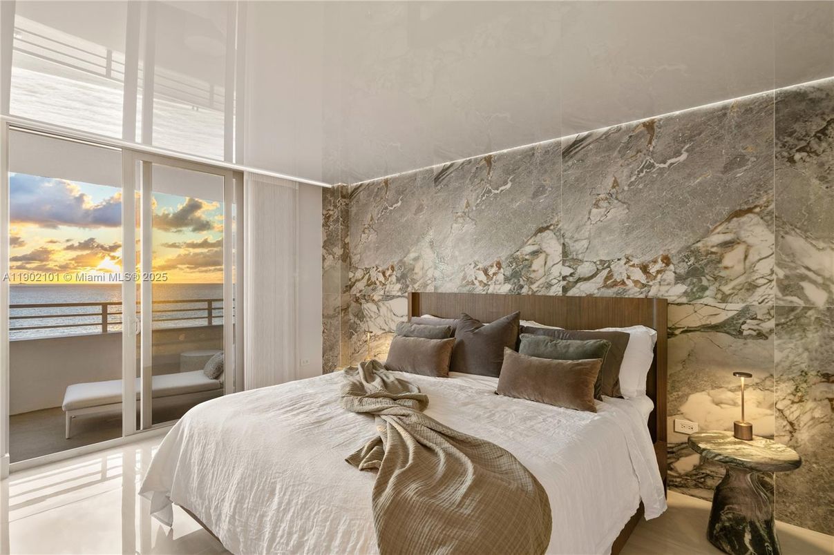 Bedroom, Interior, Water