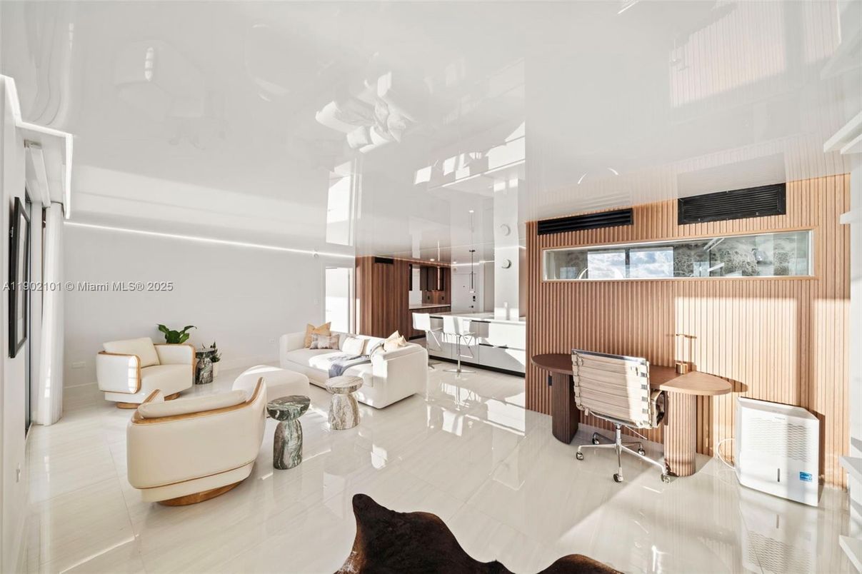 Interior, Living room, Pendant Lights