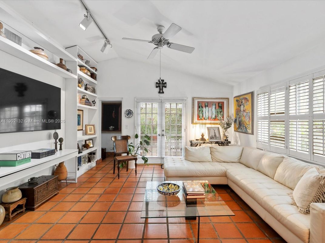 Interior, Living room