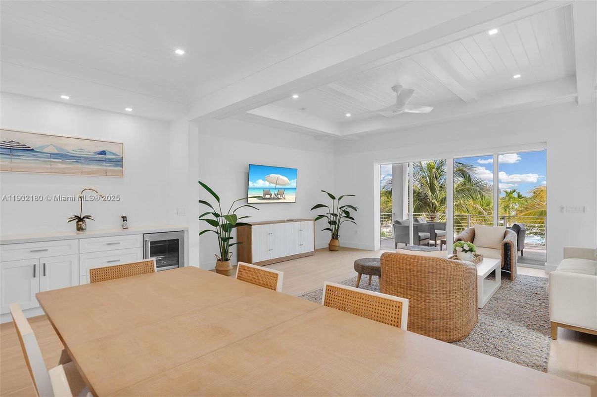 Dining room, Interior, Living room, Recessed Lighting, Wood Texture Flooring