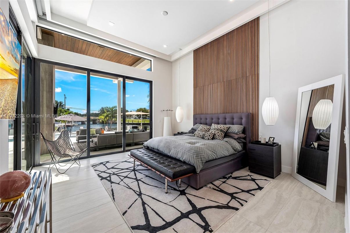 Bedroom, Interior, Pendant Lights, Recessed Lighting, Water