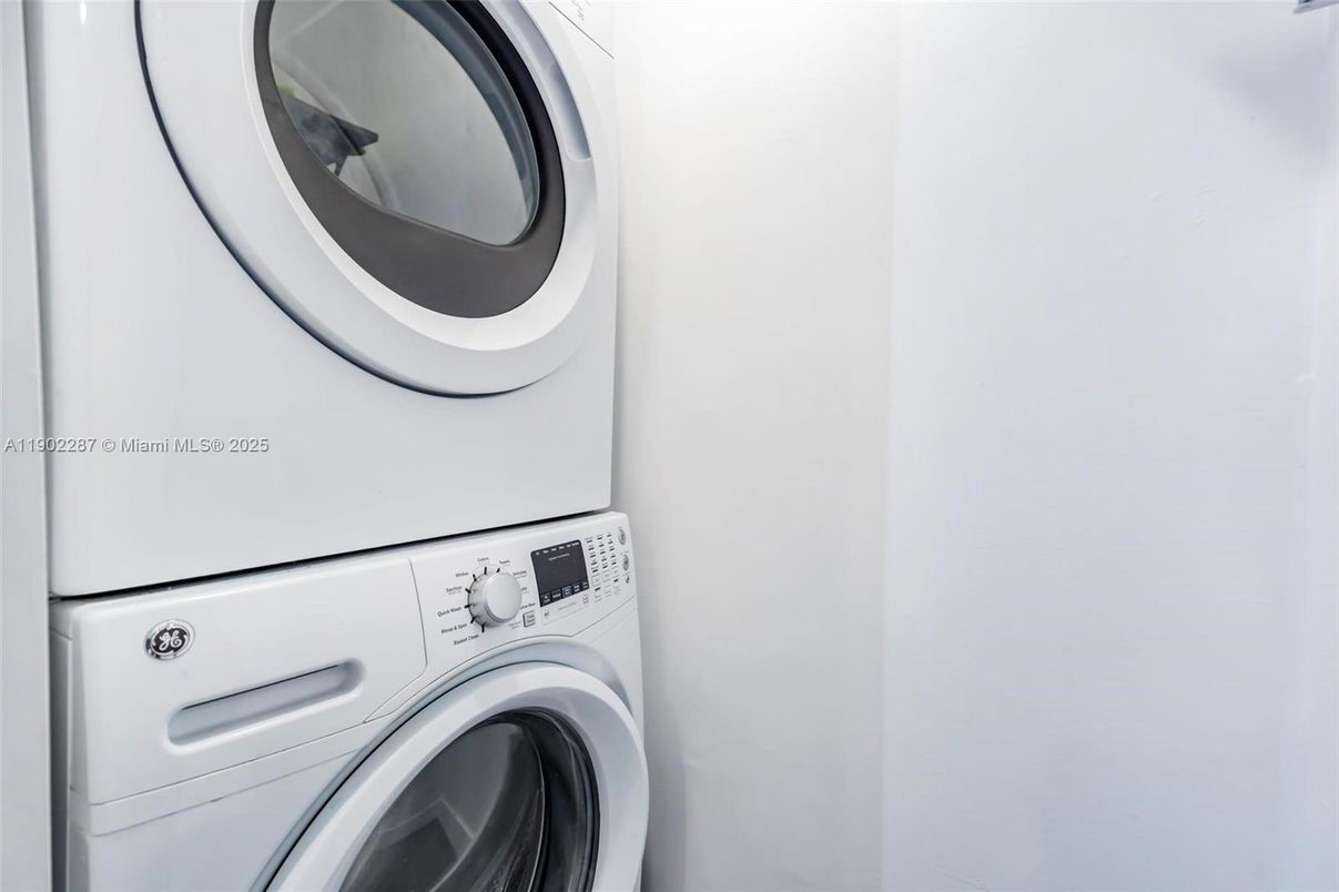 Interior, Utility Closets, Washer