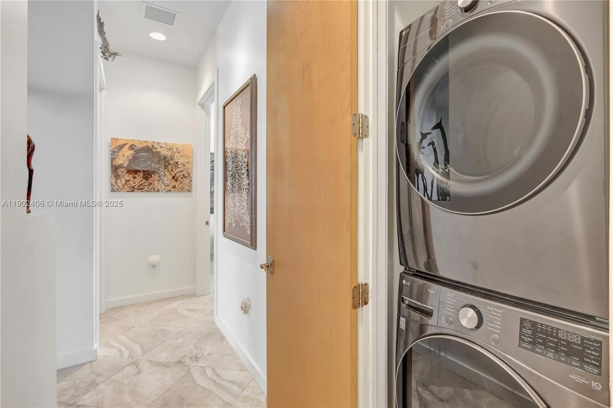 Interior, Recessed Lighting, Utility Closets, Washer