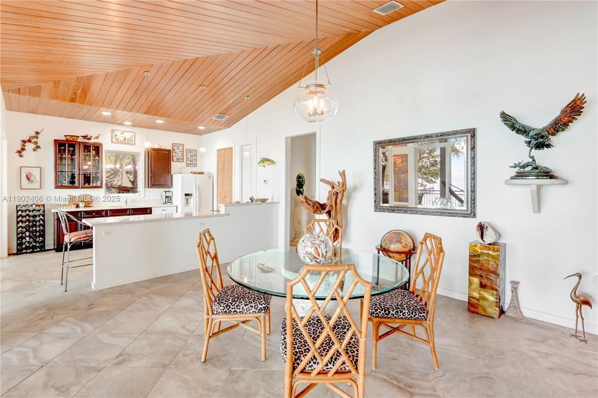 Dining room, Interior, Kitchen, Pendant Lights, Recessed Lighting, Wooden Ceilings