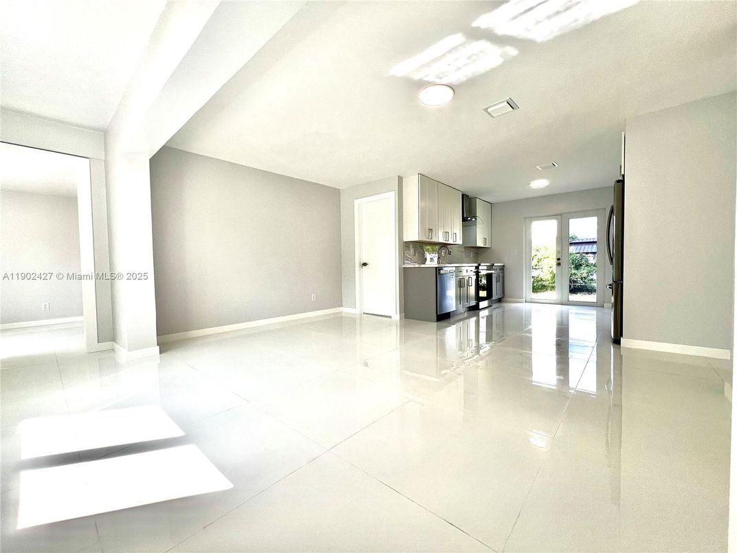 Empty room, Interior, Kitchen, Recessed Lighting, Stainless Steel Appliances