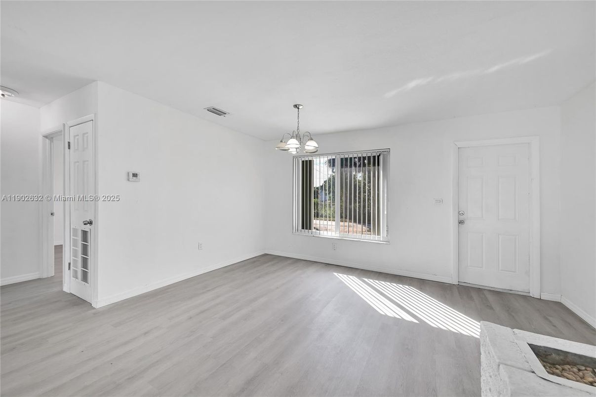 Empty room, Interior, Pendant Lights, Wood Texture Flooring