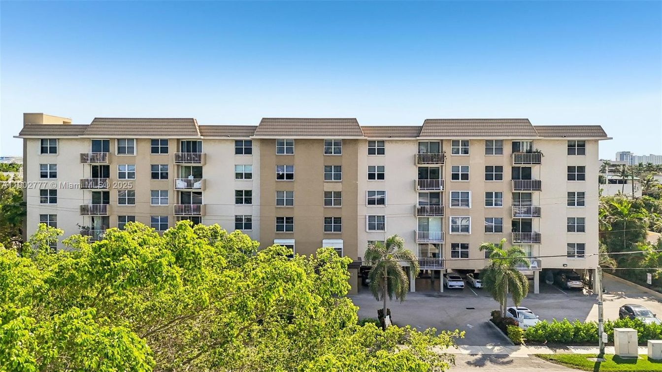 Exterior, Facade, Condo Building