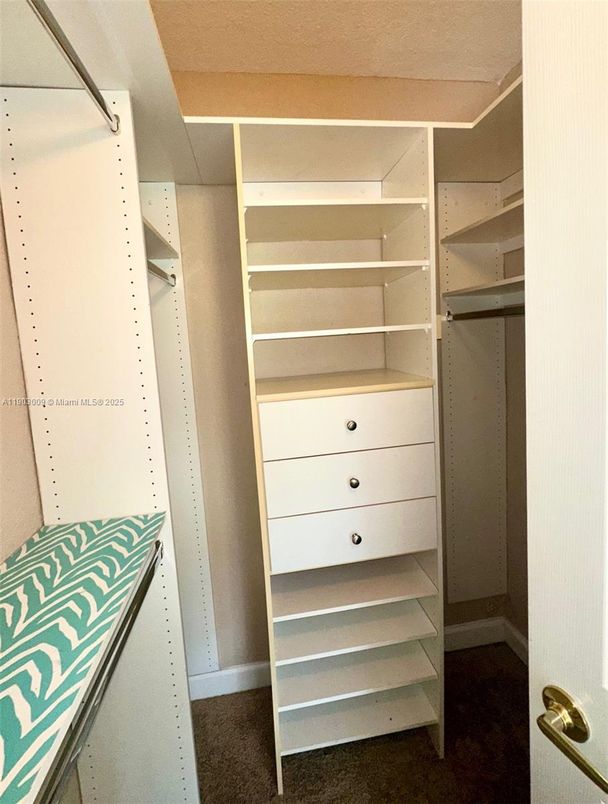 Interior, Walk-in Closets