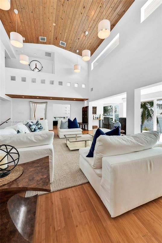 Interior, Living room, Pendant Lights, Wooden Ceilings, Wood Texture Flooring