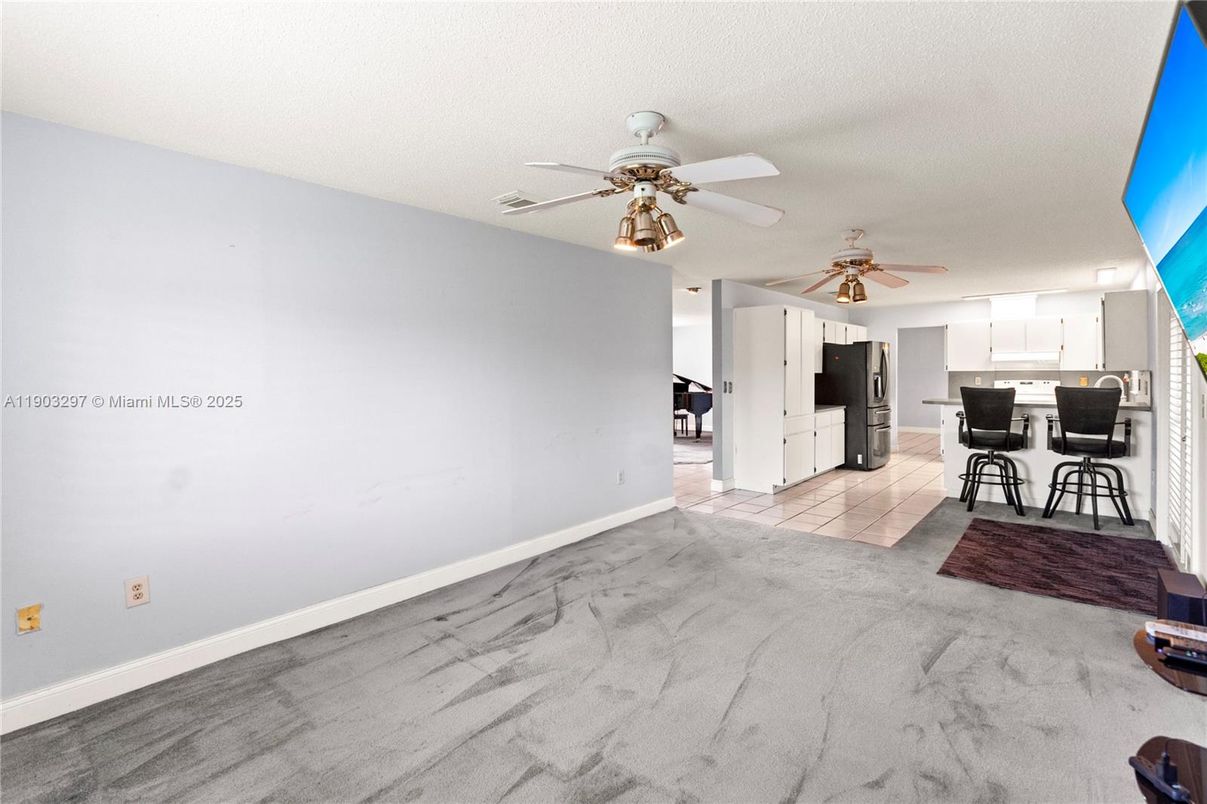 Empty room, Interior, Kitchen