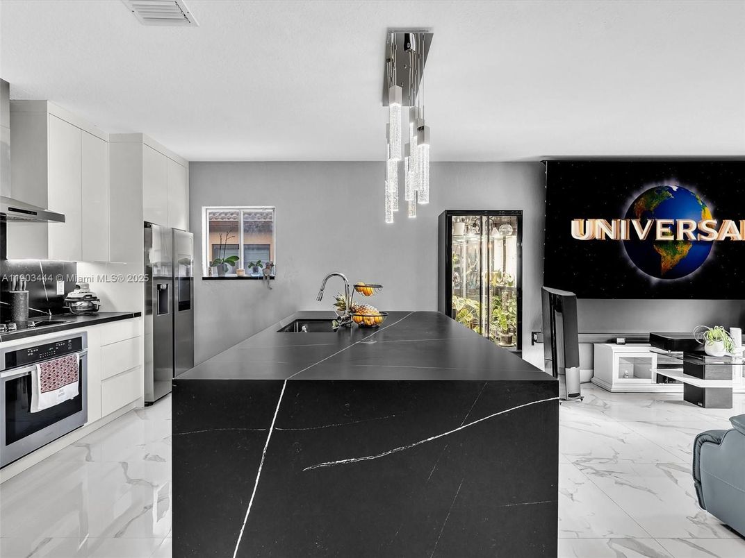 Interior, Kitchen, Marble, Pendant Lights