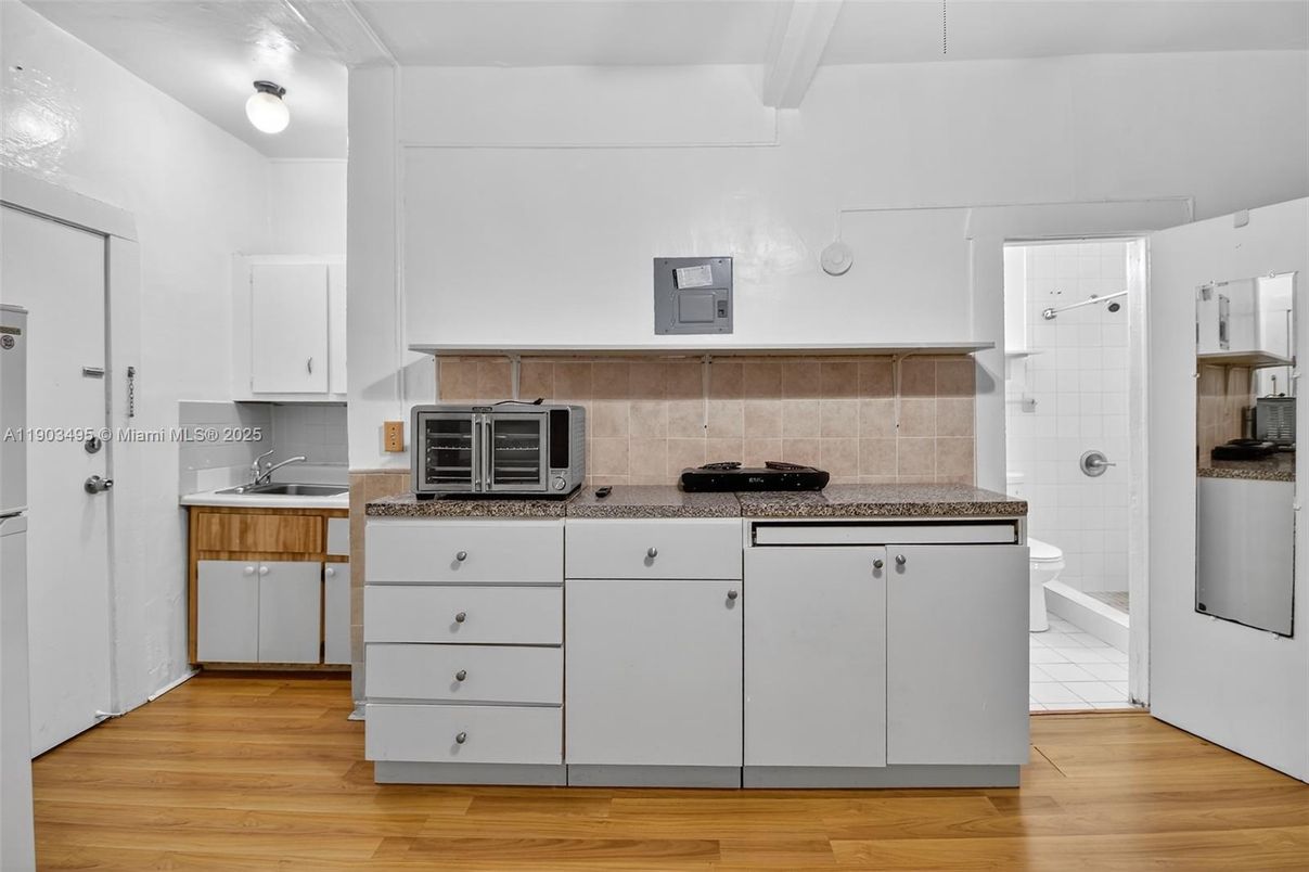 Interior, Kitchen, Wood Texture Flooring