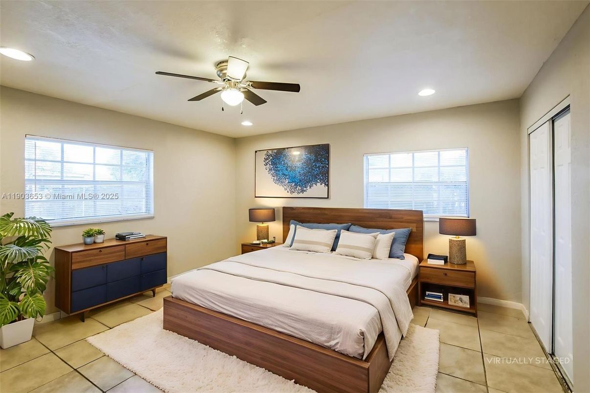 Bedroom, Interior, Recessed Lighting