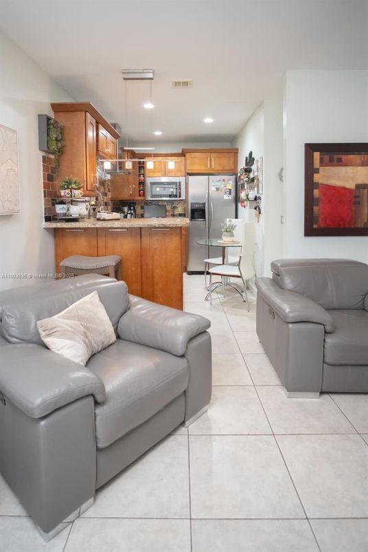 Dining room, Interior, Kitchen, Living room, Pendant Lights, Recessed Lighting, Stainless Steel Appliances