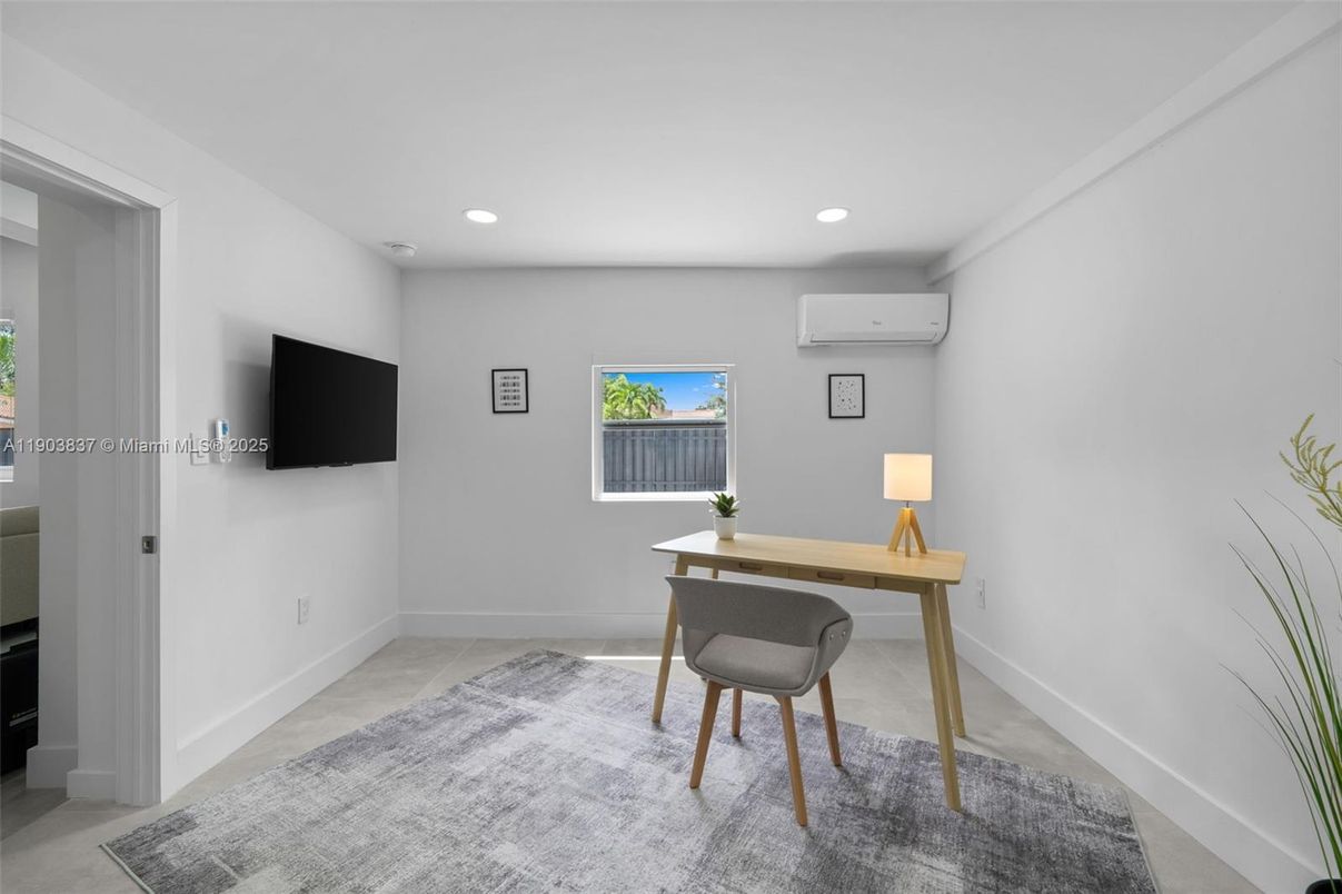 Home Office, Interior, Recessed Lighting