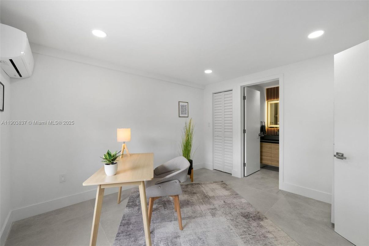 Home Office, Interior, Recessed Lighting