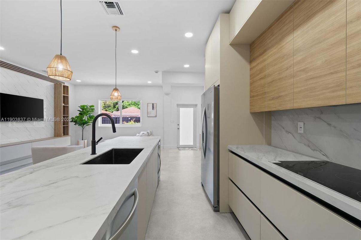 Interior, Kitchen, Pendant Lights, Recessed Lighting