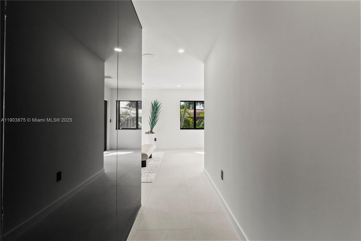 Interior, Recessed Lighting